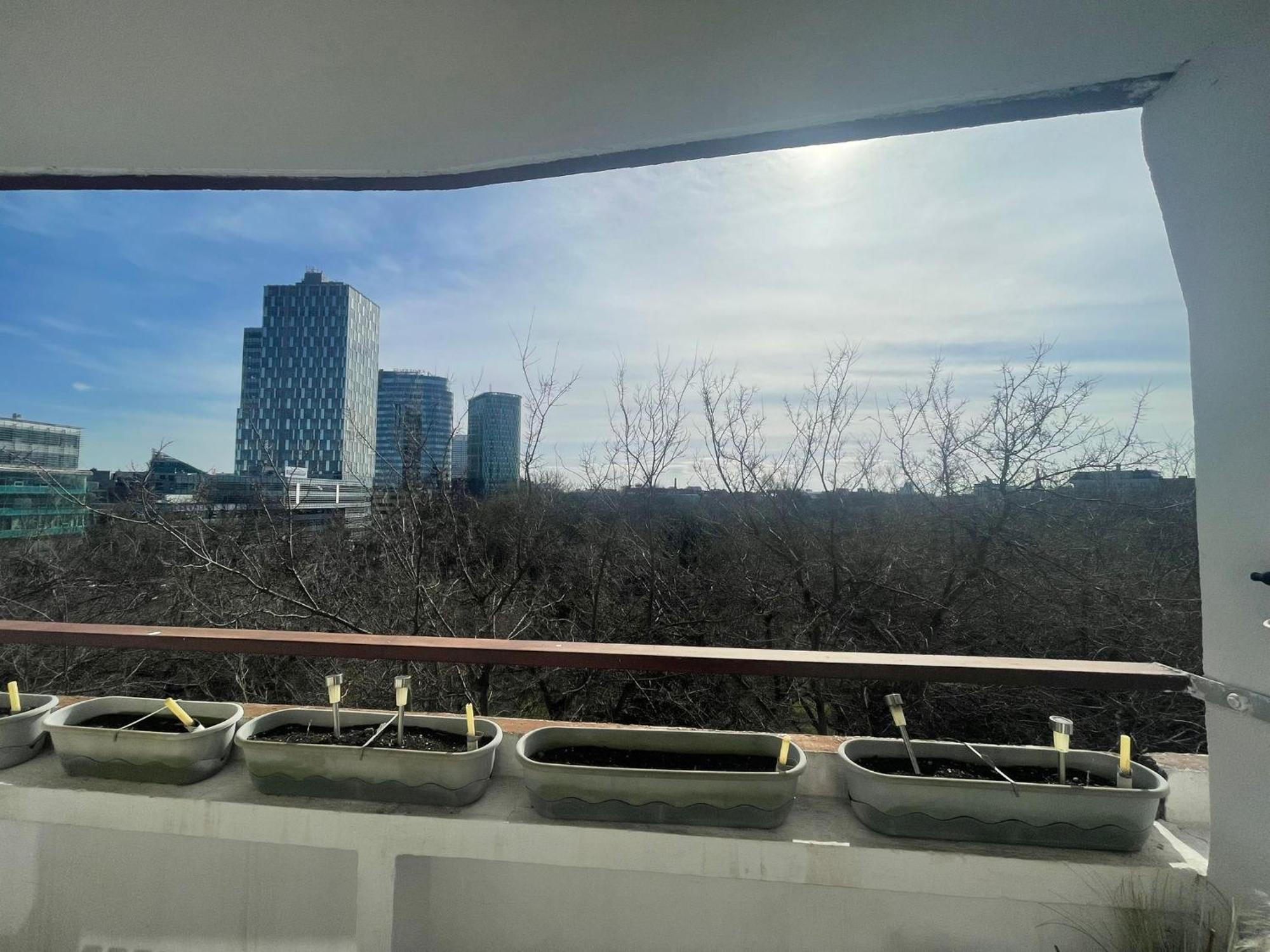 Park View City Center Location Apartment With Balcony Братислава Екстер'єр фото