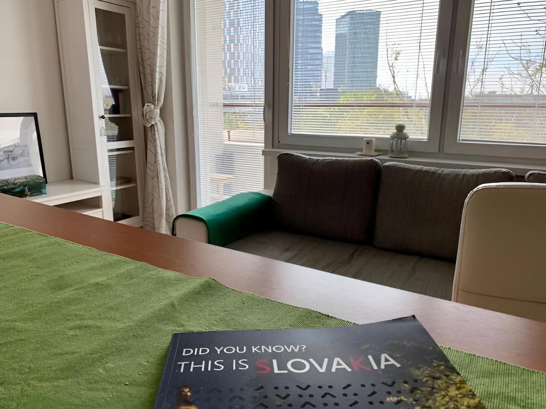 Park View City Center Location Apartment With Balcony Братислава Екстер'єр фото